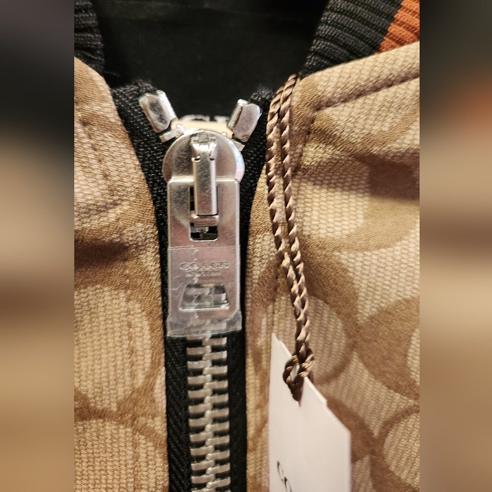 Coach Signature Souvenir Bomber Jacket Khaki NWT - Picture 10 of 10